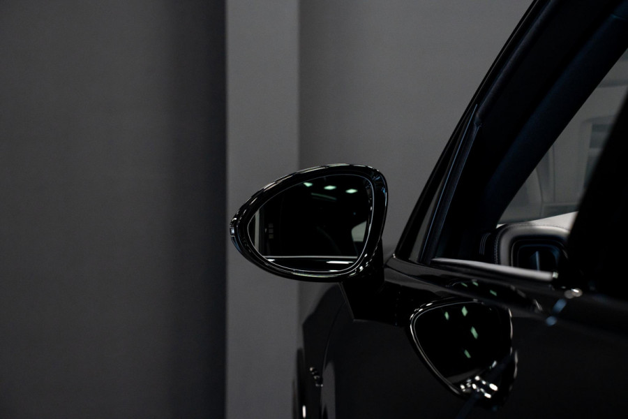 Porsche Cayenne Coupé 3.0 E-Hybrid Black Edition *BOSE / Panorama / Sport-Chrono / HUD / Keyless / Soft-close*