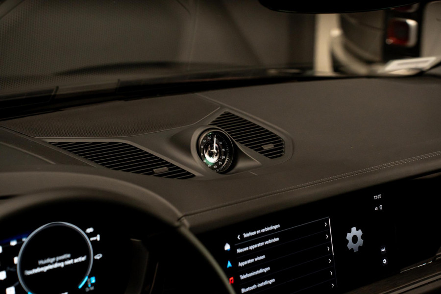 Porsche Cayenne Coupé 3.0 E-Hybrid Black Edition *BOSE / Panorama / Sport-Chrono / HUD / Keyless / Soft-close*