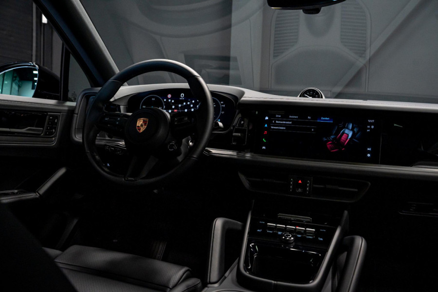 Porsche Cayenne Coupé 3.0 E-Hybrid Black Edition *BOSE / Panorama / Sport-Chrono / HUD / Keyless / Soft-close*