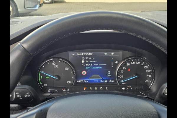 Ford Kuga 2.5 PHEV Titanium 225 pk | Stoelverwarming | Adaptive cruise control | Achteruitrijcamera | Automatisch inparkeren | Nette auto!