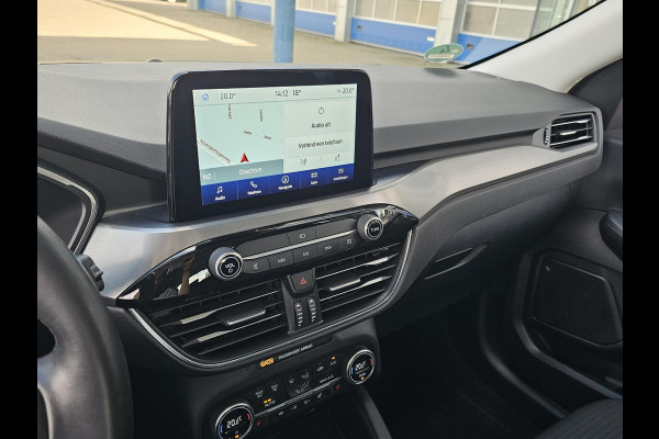 Ford Kuga 2.5 PHEV Titanium 225 pk | Stoelverwarming | Adaptive cruise control | Achteruitrijcamera | Automatisch inparkeren | Nette auto!