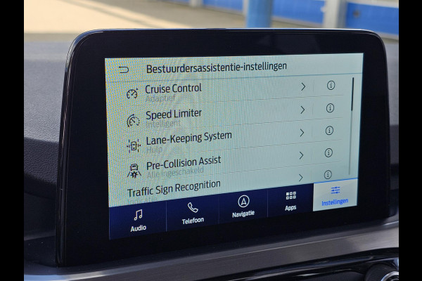 Ford Kuga 2.5 PHEV Titanium 225 pk | Stoelverwarming | Adaptive cruise control | Achteruitrijcamera | Automatisch inparkeren | Nette auto!