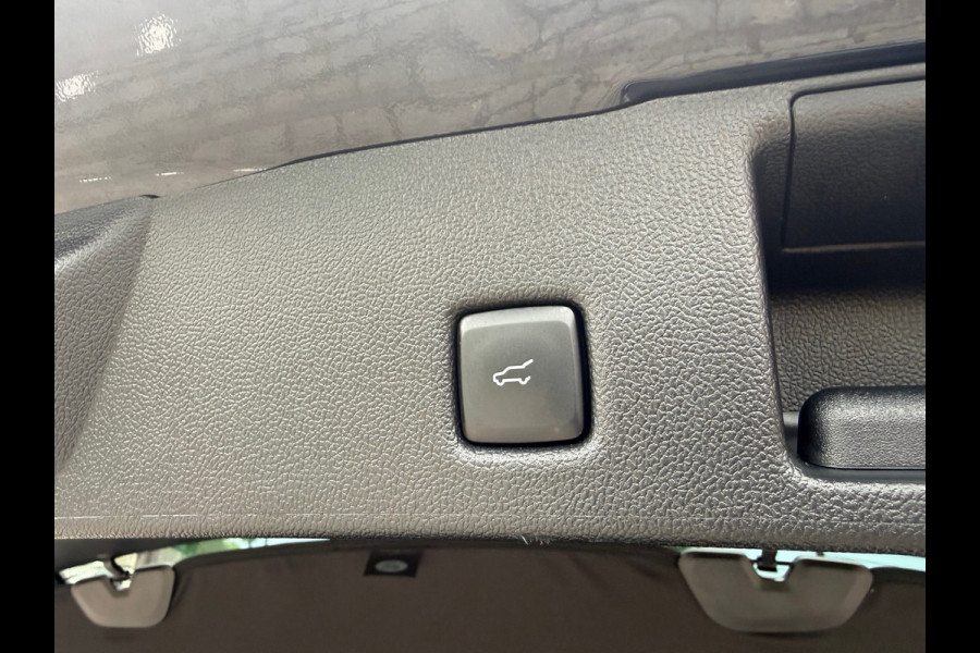 Ford Kuga 2.5 PHEV ST-Line X - Automaat - Navi - Climate - Elektrische klep