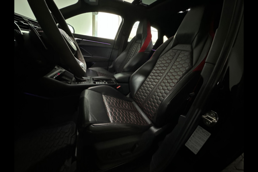 Audi RSQ3 Sportback 2.5 TFSI RS Pano|B&O|Trekhaak|360|Memory|Sfeer