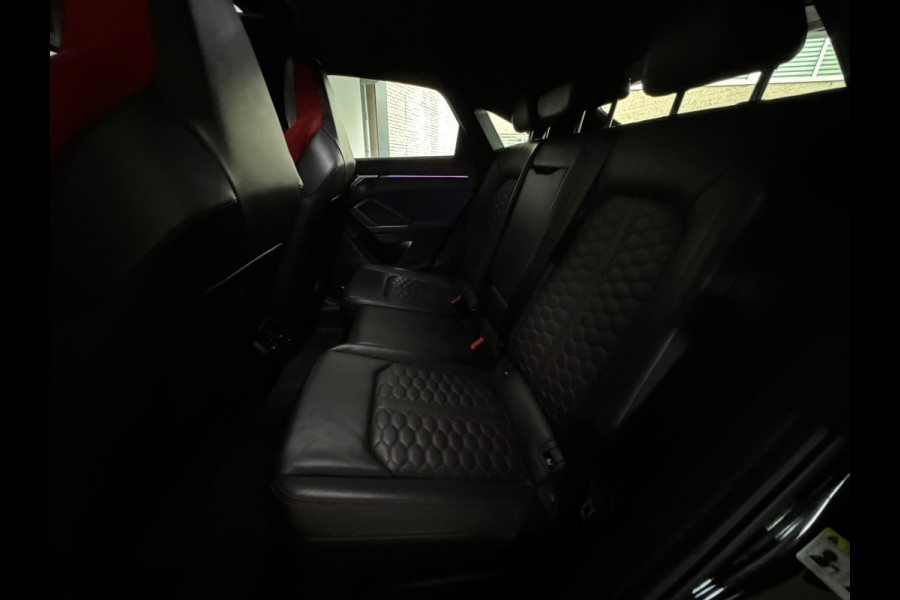 Audi RSQ3 Sportback 2.5 TFSI RS Pano|B&O|Trekhaak|360|Memory|Sfeer