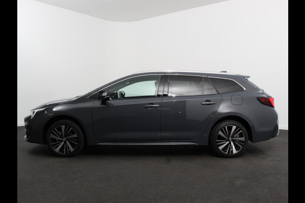 Toyota Corolla Touring Sports Automaat Hybrid 140 Active DEMO ! Camera Navigatie Apple Carplay/Android Auto Climate Control Parkeer sensoren Lichtmetalen Velgen