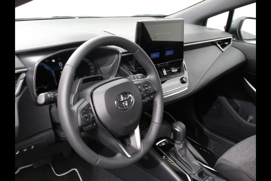Toyota Corolla Touring Sports Automaat Hybrid 140 Active DEMO ! Camera Navigatie Apple Carplay/Android Auto Climate Control Parkeer sensoren Lichtmetalen Velgen