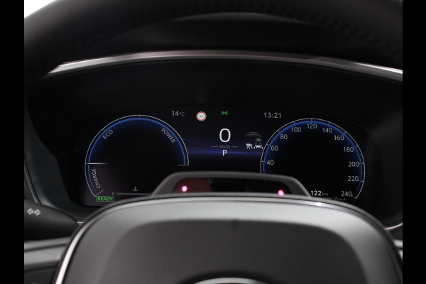 Toyota Corolla Touring Sports Automaat Hybrid 140 Active DEMO ! Camera Navigatie Apple Carplay/Android Auto Climate Control Parkeer sensoren Lichtmetalen Velgen