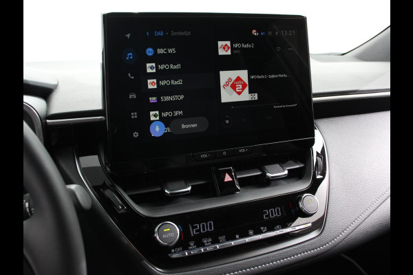 Toyota Corolla Touring Sports Automaat Hybrid 140 Active DEMO ! Camera Navigatie Apple Carplay/Android Auto Climate Control Parkeer sensoren Lichtmetalen Velgen