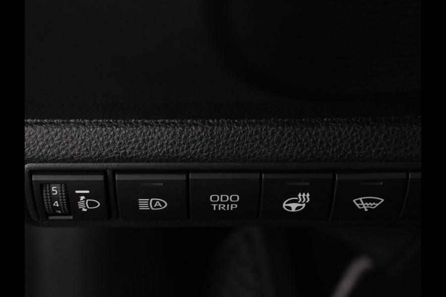 Toyota Corolla Touring Sports Automaat Hybrid 140 Active DEMO ! Camera Navigatie Apple Carplay/Android Auto Climate Control Parkeer sensoren Lichtmetalen Velgen