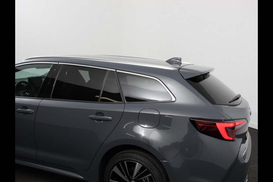 Toyota Corolla Touring Sports Automaat Hybrid 140 Active DEMO ! Camera Navigatie Apple Carplay/Android Auto Climate Control Parkeer sensoren Lichtmetalen Velgen