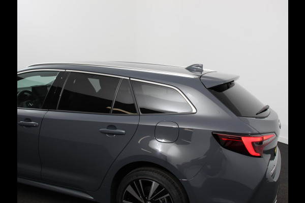 Toyota Corolla Touring Sports Automaat Hybrid 140 Active DEMO ! Camera Navigatie Apple Carplay/Android Auto Climate Control Parkeer sensoren Lichtmetalen Velgen