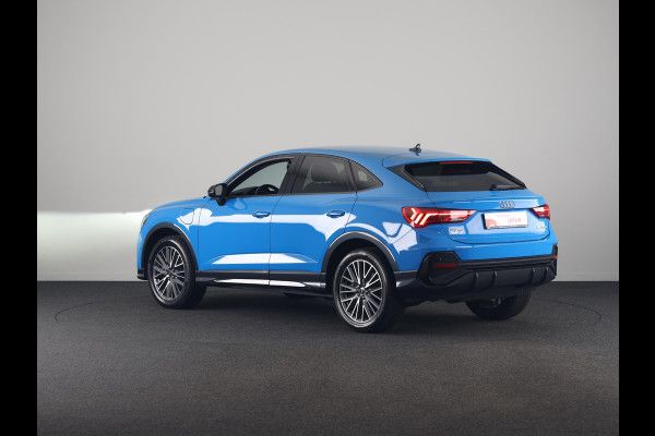 Audi Q3 Sportback 45 TFSI e S Edition 245pk | Navigatie | Elektrisch verstelbare voorstoelen | Sonos Audio | Adaptieve cruise controle | Stoelverwarming | S-line interieur