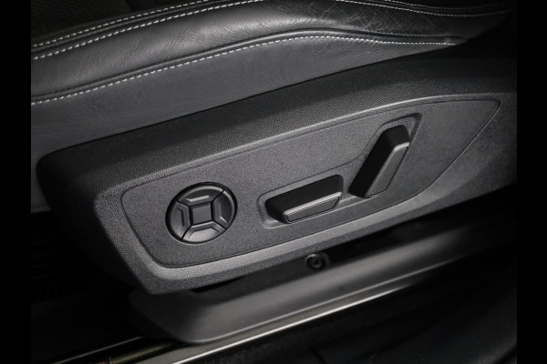 Audi Q3 Sportback 45 TFSI e S Edition 245pk | Navigatie | Elektrisch verstelbare voorstoelen | Sonos Audio | Adaptieve cruise controle | Stoelverwarming | S-line interieur