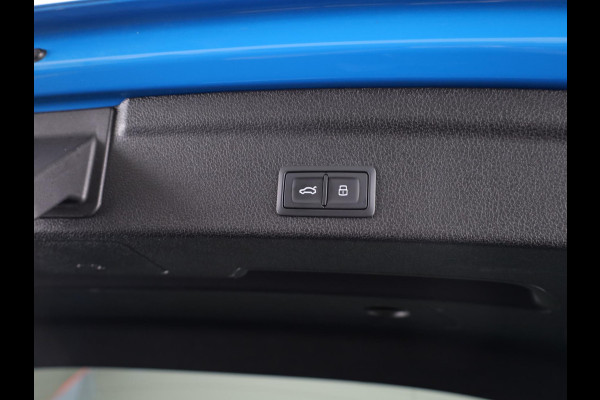 Audi Q3 Sportback 45 TFSI e S Edition 245pk | Navigatie | Elektrisch verstelbare voorstoelen | Sonos Audio | Adaptieve cruise controle | Stoelverwarming | S-line interieur
