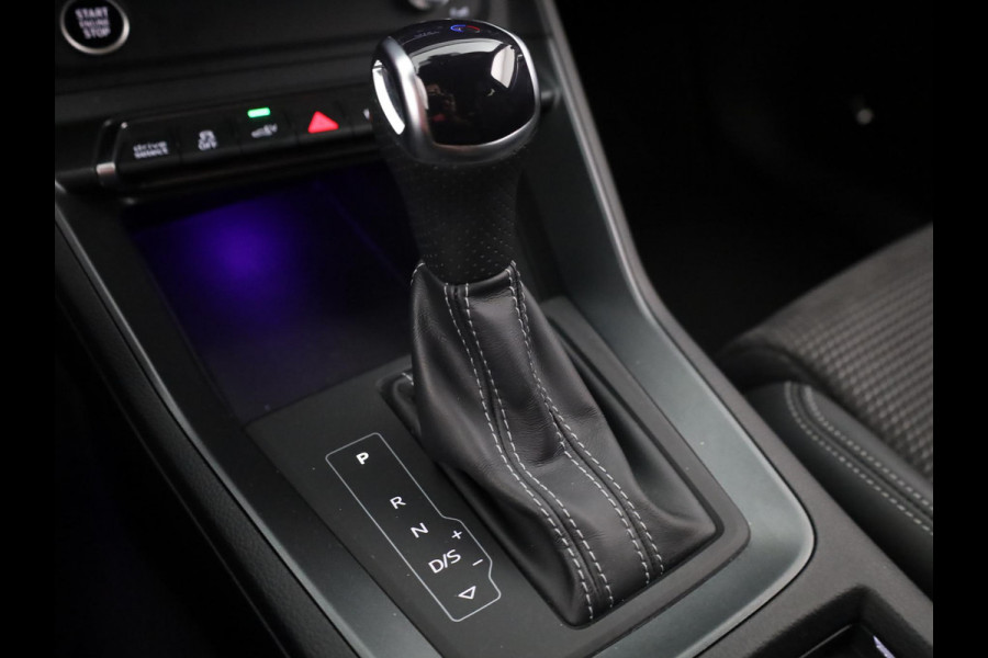 Audi Q3 Sportback 45 TFSI e S Edition 245pk | Navigatie | Elektrisch verstelbare voorstoelen | Sonos Audio | Adaptieve cruise controle | Stoelverwarming | S-line interieur