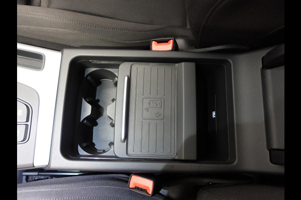 Audi Q5 50 TFSIe PHEV Pro Line Navigatie Apple Carplay/Android Auto Adaptive Cruise Control Parkeersensoren Camera Elektrische achterklep LED Stoelverwarming