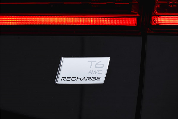 Volvo XC60 2.0 Recharge T6 AWD Business Pro | S/K Panodak | Elek. Trekhaak | Dig.Cockpit | Adapt.Cruise | Stoel-+Stuurverw. | Camera | PDC | NAV+App.Connect | Auto.Airco | LM 18" |