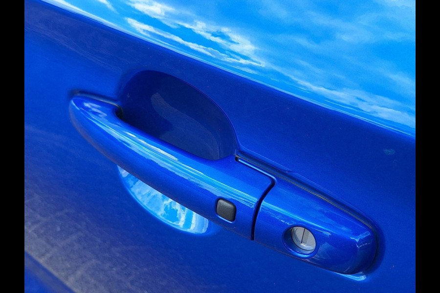 Suzuki Swift 1.2 Style | Navi | Adaptive Cruise | LED |  Climate | Camera | Blindspot | Two-Tone |