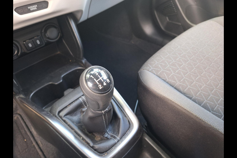 Suzuki Swift 1.2 Style | Navi | Adaptive Cruise | LED |  Climate | Camera | Blindspot | Two-Tone |