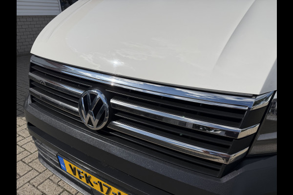Volkswagen Crafter 35 2.0 TDI 177pk L3H3 ( L2H2 ) Comfortline / vaste prijs rijklaar € 23.950 ex btw / euro 6 / lease vanaf € 391 / dubbele schuifdeur / ramen rondom / airco / cruise / navi / camera !