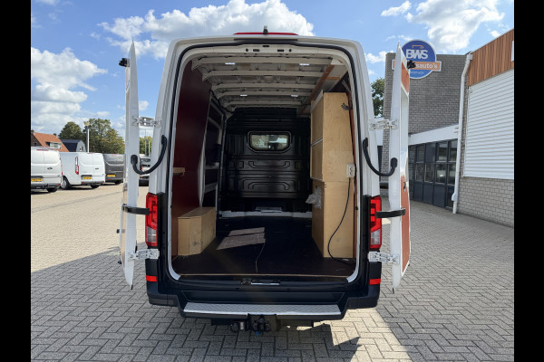 Volkswagen Crafter 35 2.0 TDI 177pk L3H3 ( L2H2 ) Comfortline / vaste prijs rijklaar € 23.950 ex btw / euro 6 / lease vanaf € 391 / dubbele schuifdeur / ramen rondom / airco / cruise / navi / camera !