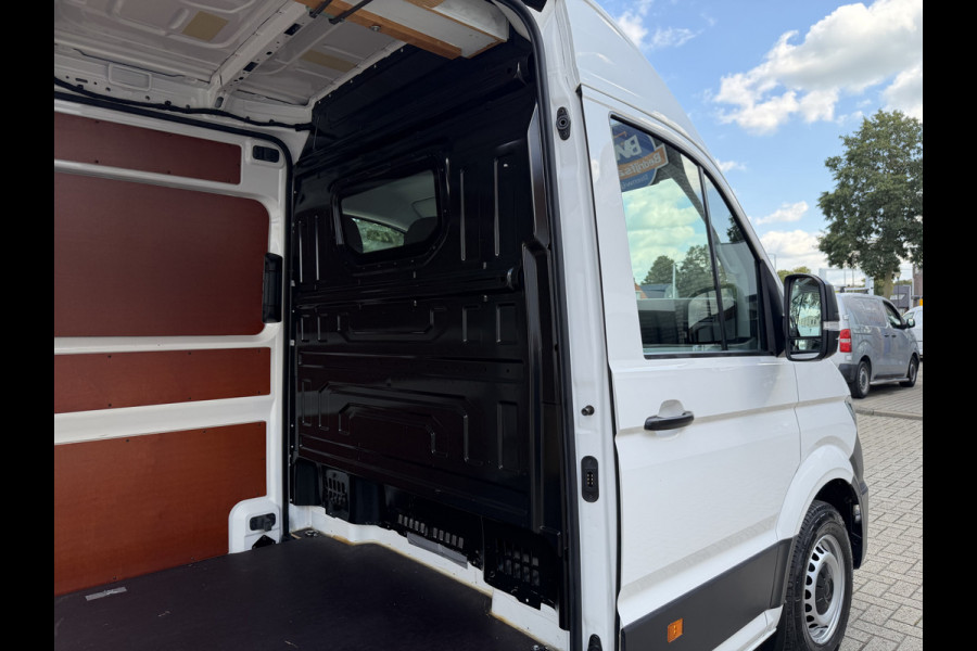 Volkswagen Crafter 35 2.0 TDI 177pk L3H3 ( L2H2 ) Comfortline / vaste prijs rijklaar € 23.950 ex btw / euro 6 / lease vanaf € 391 / dubbele schuifdeur / ramen rondom / airco / cruise / navi / camera !