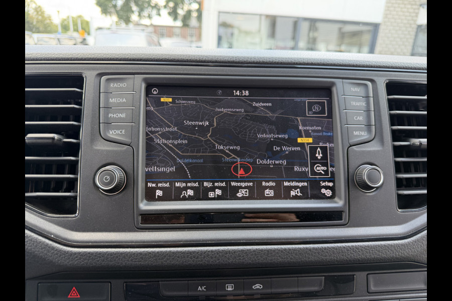 Volkswagen Crafter 35 2.0 TDI 177pk L3H3 ( L2H2 ) Comfortline / vaste prijs rijklaar € 23.950 ex btw / euro 6 / lease vanaf € 391 / dubbele schuifdeur / ramen rondom / airco / cruise / navi / camera !
