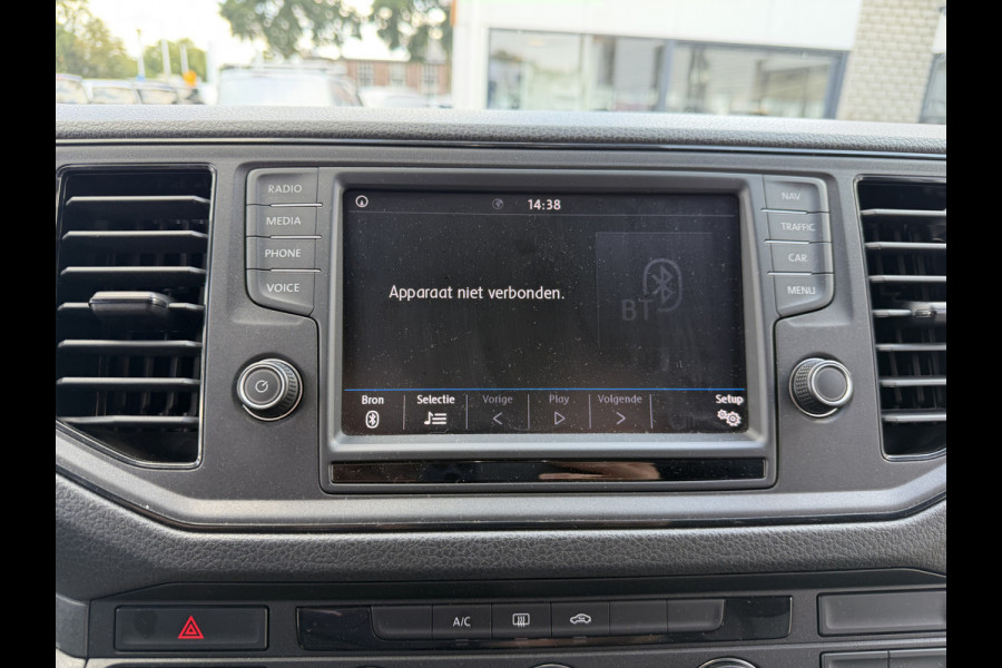 Volkswagen Crafter 35 2.0 TDI 177pk L3H3 ( L2H2 ) Comfortline / vaste prijs rijklaar € 23.950 ex btw / euro 6 / lease vanaf € 391 / dubbele schuifdeur / ramen rondom / airco / cruise / navi / camera !