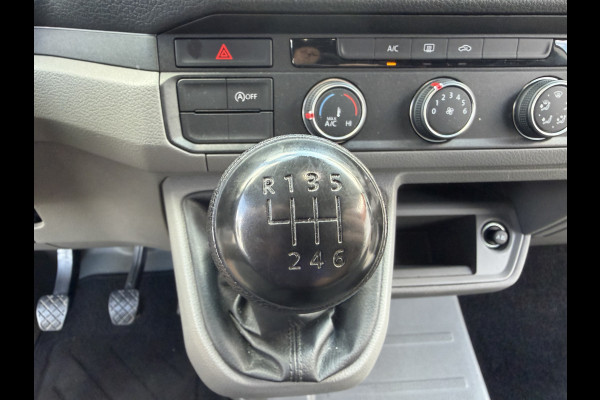 Volkswagen Crafter 35 2.0 TDI 177pk L3H3 ( L2H2 ) Comfortline / vaste prijs rijklaar € 23.950 ex btw / euro 6 / lease vanaf € 391 / dubbele schuifdeur / ramen rondom / airco / cruise / navi / camera !