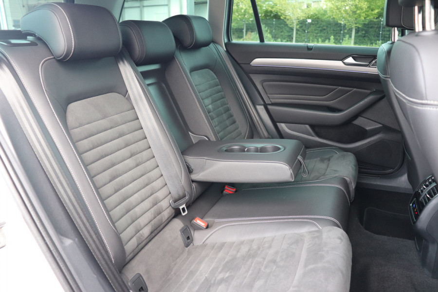 Volkswagen Passat 1.4 TSI PHEV GTE IQ LED Trekhaak Virtual Leder