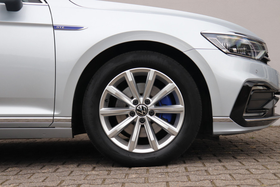 Volkswagen Passat 1.4 TSI PHEV GTE IQ LED Trekhaak Virtual Leder
