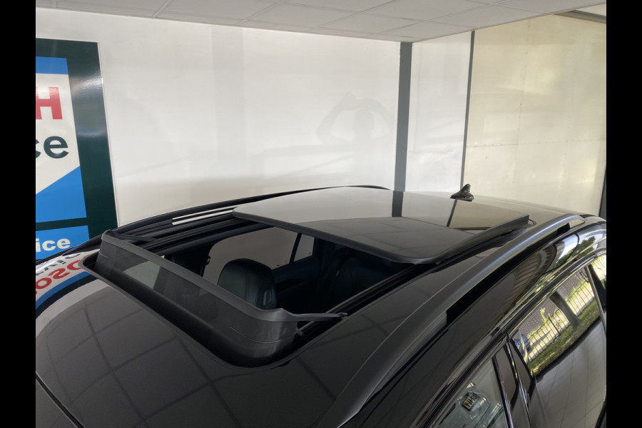 Volkswagen Tiguan 1.5 eHybrid R-Line Edition 272 PK Black-Style Panoramadak / Headup / Dynamic Light / harman-kardon / Trekhaak/ Leer / Massage stoelen