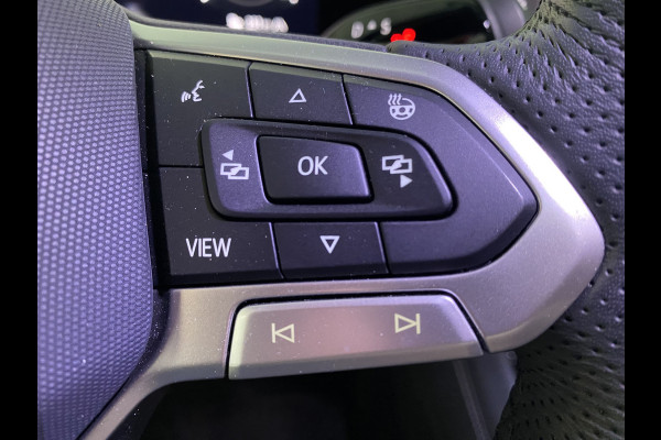 Volkswagen Tiguan 1.5 eHybrid R-Line Edition 272 PK Black-Style Panoramadak / Headup / Dynamic Light / harman-kardon / Trekhaak/ Leer / Massage stoelen