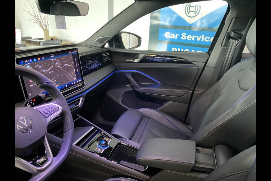 Volkswagen Tiguan 1.5 eHybrid R-Line Edition 272 PK Black-Style Panoramadak / Headup / Dynamic Light / harman-kardon / Trekhaak/ Leer / Massage stoelen