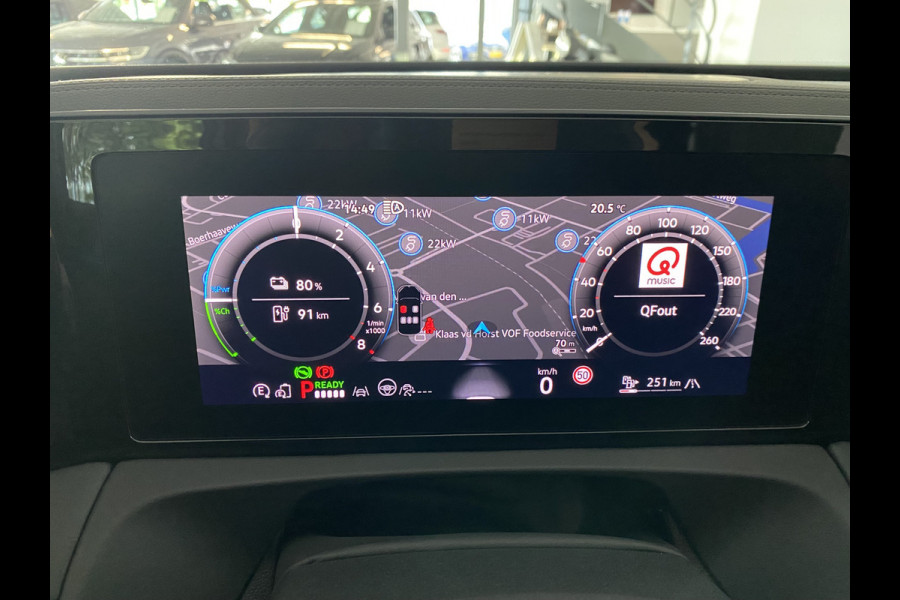 Volkswagen Tiguan 1.5 eHybrid R-Line Edition 272 PK Black-Style Panoramadak / Headup / Dynamic Light / harman-kardon / Trekhaak/ Leer / Massage stoelen