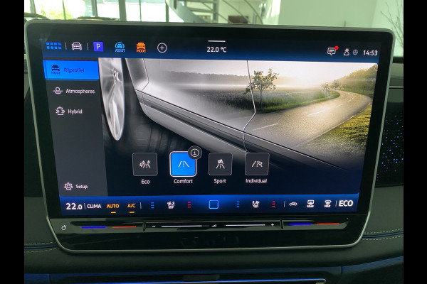 Volkswagen Tiguan 1.5 eHybrid R-Line Edition 272 PK Black-Style Panoramadak / Headup / Dynamic Light / harman-kardon / Trekhaak/ Leer / Massage stoelen