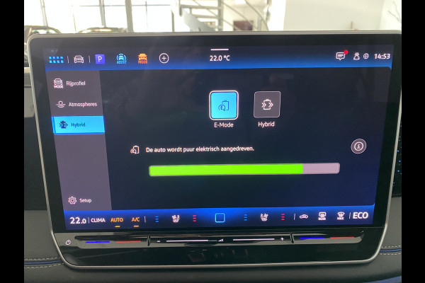 Volkswagen Tiguan 1.5 eHybrid R-Line Edition 272 PK Black-Style Panoramadak / Headup / Dynamic Light / harman-kardon / Trekhaak/ Leer / Massage stoelen