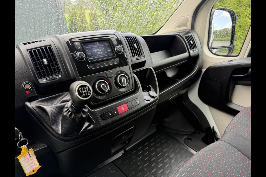 Peugeot Boxer 2.0 BlueHDI 131 PK EURO 6 / PICK UP / 7-PERS DUBBELE CABINE / AIRCO / TREKHAAK / 2500 KG AHG