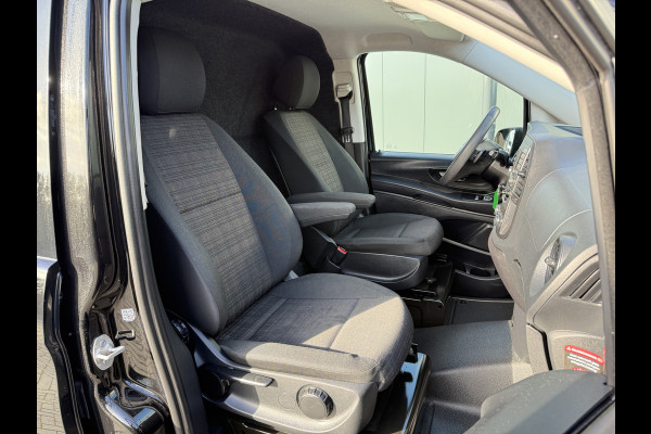 Mercedes-Benz Vito 114 CDI 136 PK AUTOMAAT / L2H1 / 1e EIG. / CAMERA / CRUISE / ECC / NAVI / LICHTMETALEN VELGEN
