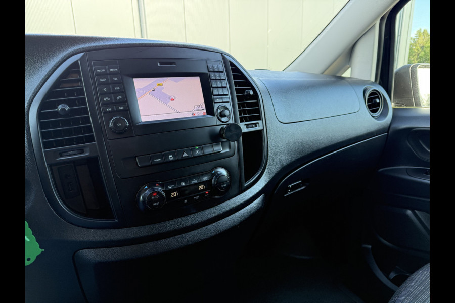 Mercedes-Benz Vito 114 CDI 136 PK AUTOMAAT / L2H1 / 1e EIG. / CAMERA / CRUISE / ECC / NAVI / LICHTMETALEN VELGEN