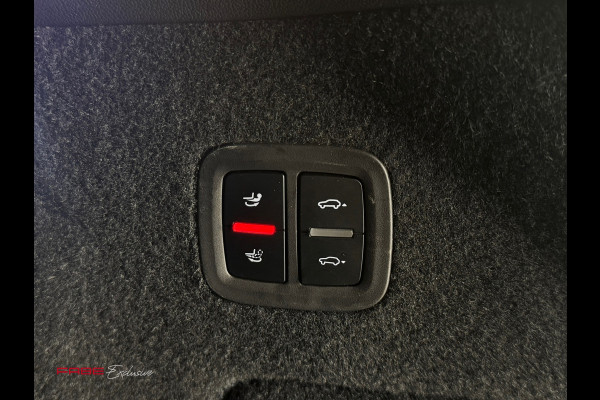 Porsche Cayenne Coupé 3.0 / Sport chrono / HUD / Sportuitlaat / Bose / Trekhaak / Memory / Stoelventilatie / Pano