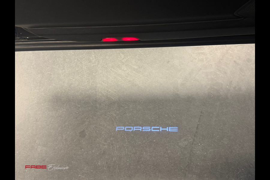 Porsche Cayenne Coupé 3.0 / Sport chrono / HUD / Sportuitlaat / Bose / Trekhaak / Memory / Stoelventilatie / Pano