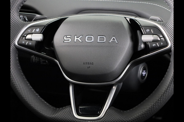 Škoda Enyaq Coupé Sportline 204 pk | Elektrisch verstelbare voorstoel met geheugen | Panoramadak | Parkeercamera | Dode hoek detectie