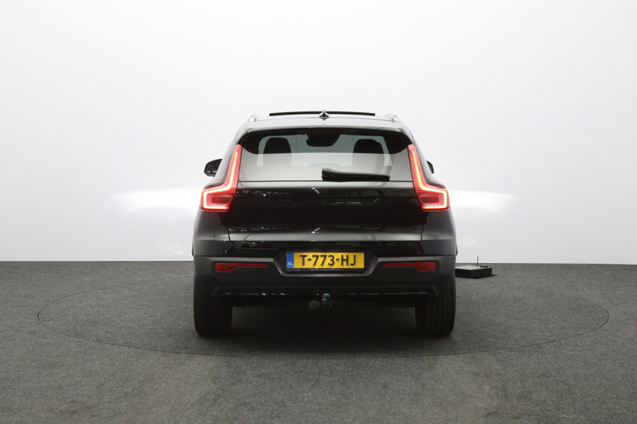 Volvo XC40 1.5 T5 262 PK Recharge R-Design PHEV, Trekhaak, Panoramadak, H/K Sound, Keyless, Adap. Cruise Control