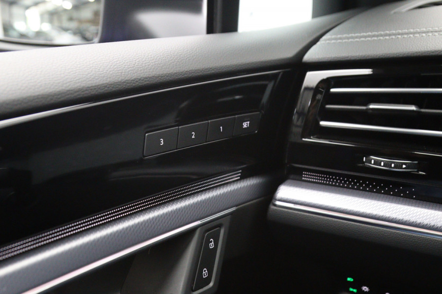 Volkswagen Touareg 3.0 TSi eHybrid 4MOTION R 462 PK PHEV, Panoramadak, Leder, Memory, Head-Up