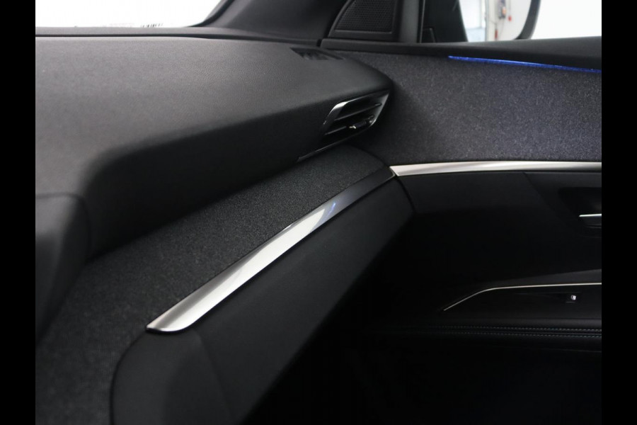 Peugeot 3008 1.6 HYbrid 225 Allure | SOH 97,8% | Half leder | Cruise control | Camera | Park assist | Carplay | Climate control | Full LED