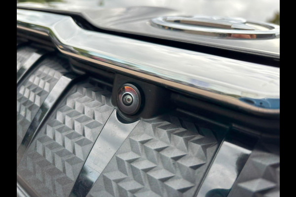 Škoda ENYAQ iV Business Edition 80 Design Selection Suite 204PK | SOH 94% | Wegklapbare Trekhaak | Warmtepomp | Navigatie | 360-Graden Camera | 20" LMV | Elektr. Klep