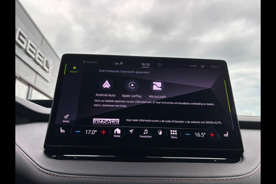 Škoda ENYAQ iV Business Edition 80 Design Selection Suite 204PK | SOH 94% | Wegklapbare Trekhaak | Warmtepomp | Navigatie | 360-Graden Camera | 20" LMV | Elektr. Klep