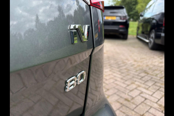 Škoda ENYAQ iV Business Edition 80 Design Selection Suite 204PK | SOH 94% | Wegklapbare Trekhaak | Warmtepomp | Navigatie | 360-Graden Camera | 20" LMV | Elektr. Klep